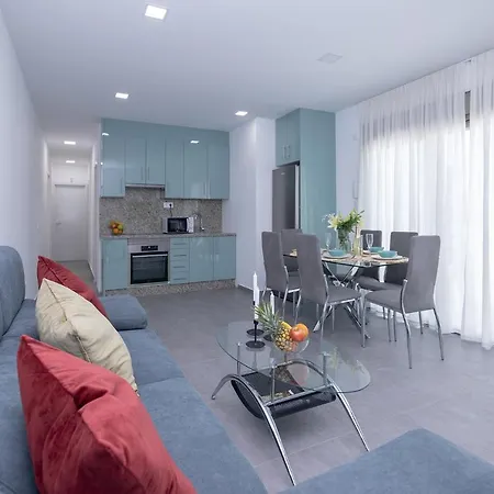 Poris 3 Beachfront By Holidays Lejlighed Corralejo