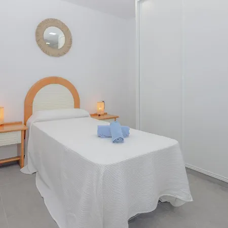 公寓 Poris 3 Beachfront By Holidays