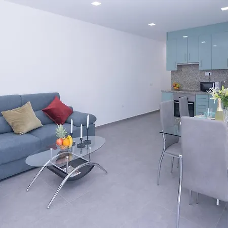 Poris 3 Beachfront By Holidays Corralejo